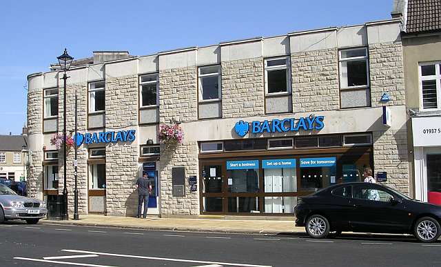 Barclays cede il retail a CheBanca!